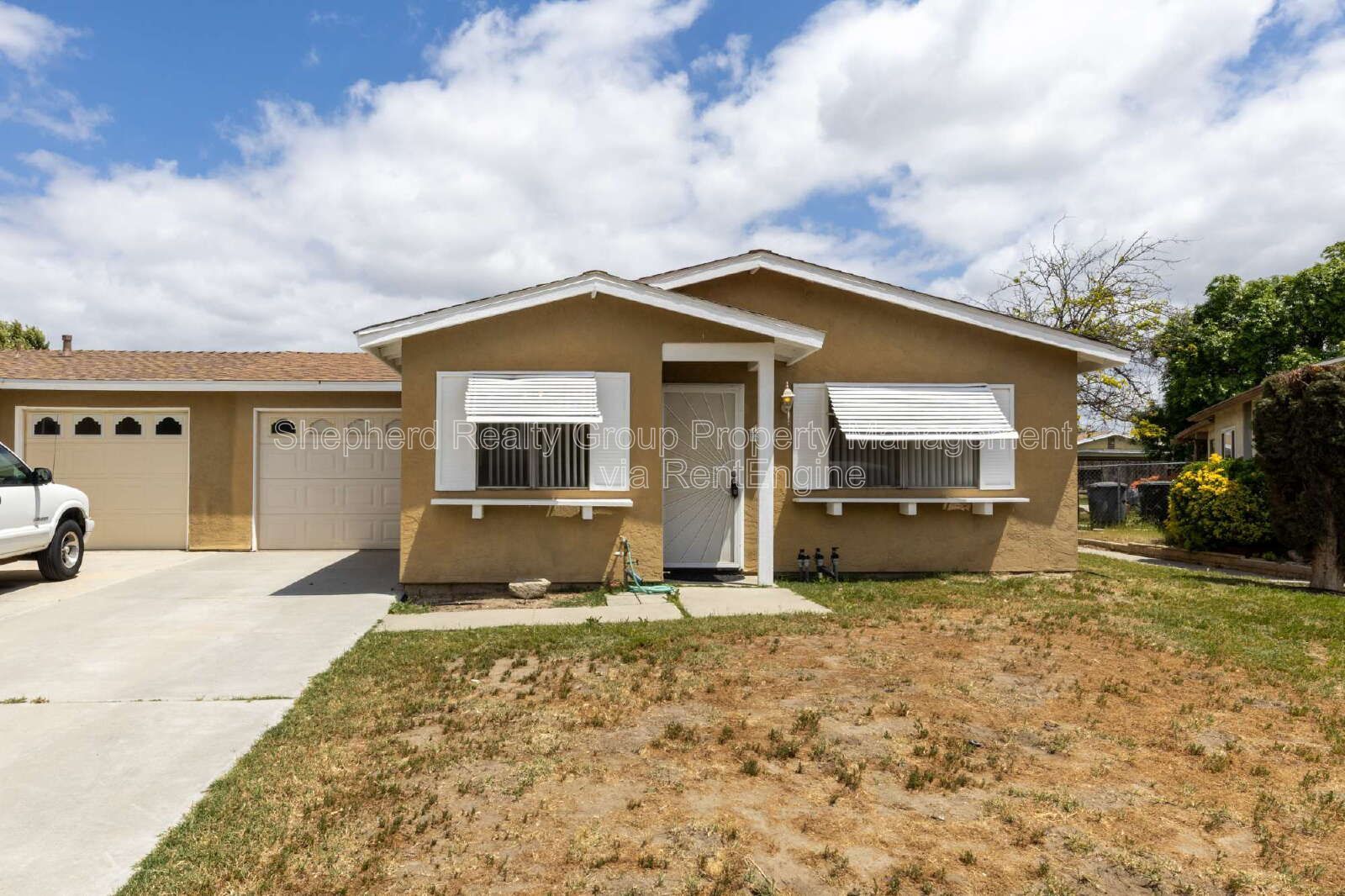 55+ Community 2 beds, 1 bath with garage property image