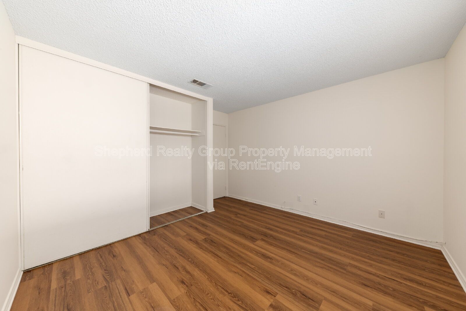 55+ Community 2 beds, 1 bath with garage property image