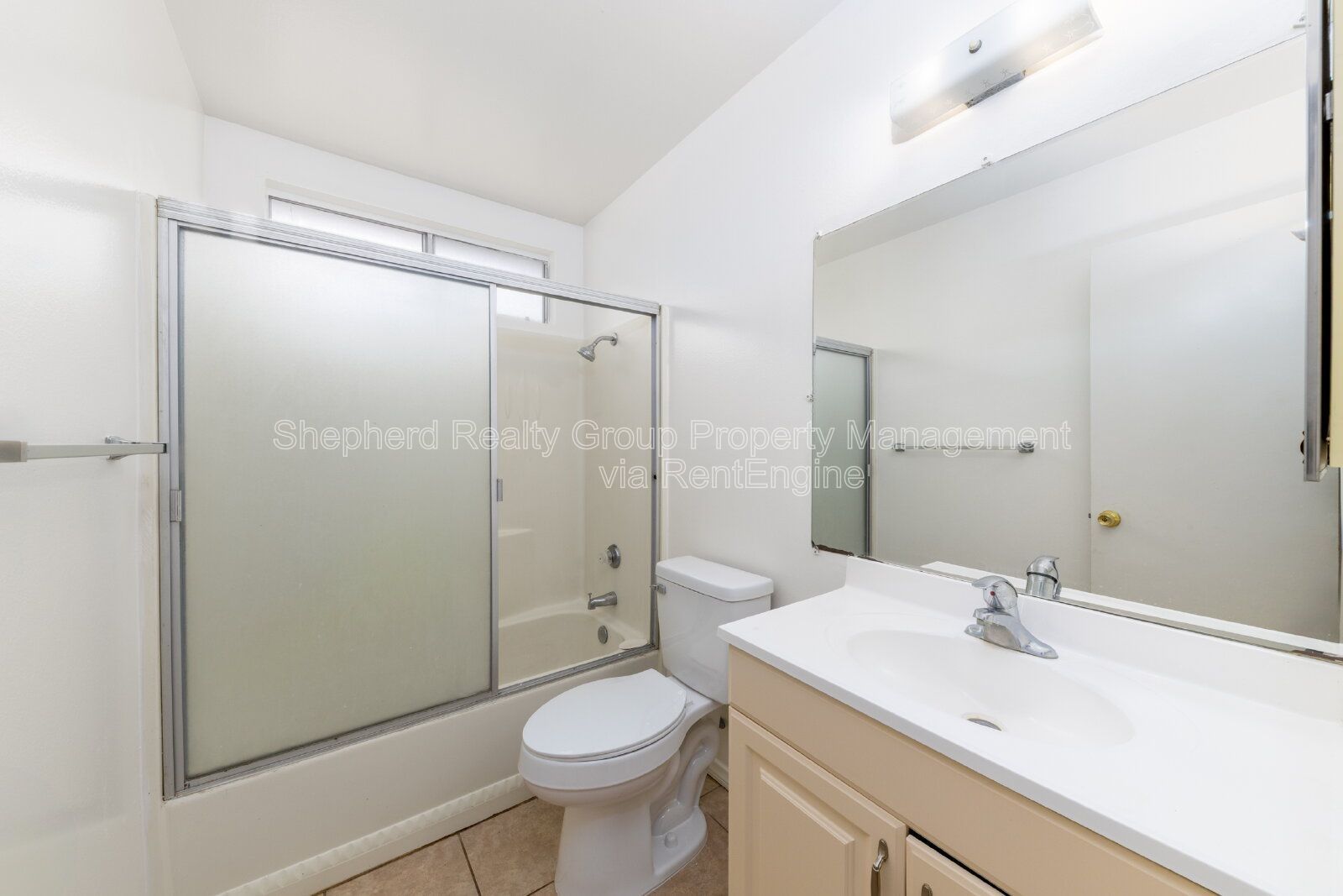 55+ Community 2 beds, 1 bath with garage property image