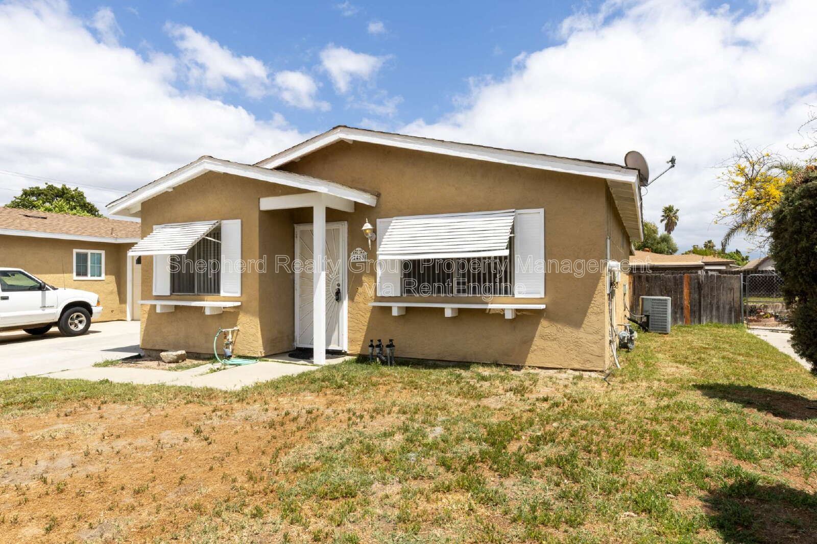 55+ Community 2 beds, 1 bath with garage property image