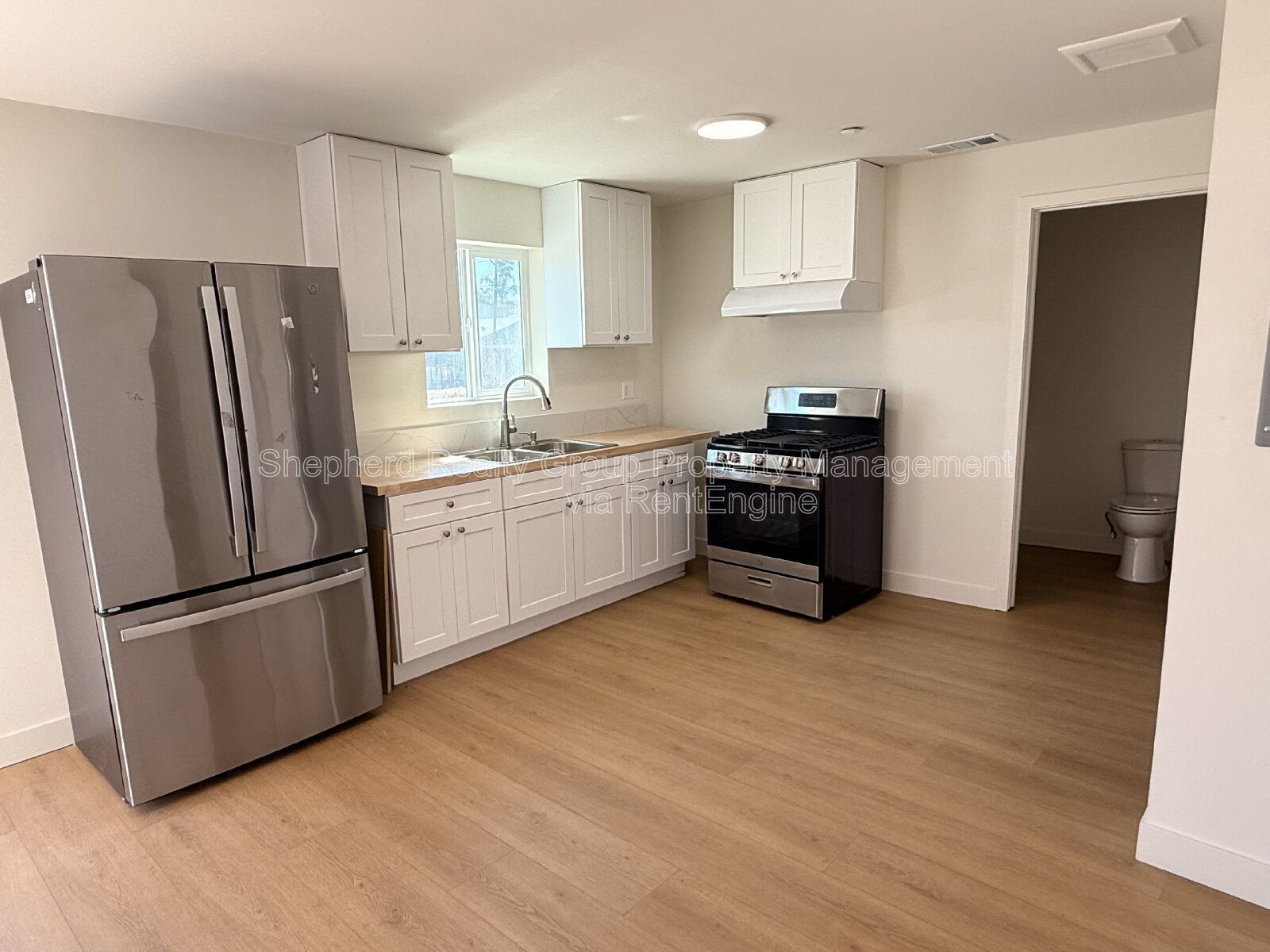 Newly Remodeled 2 bedroom property image