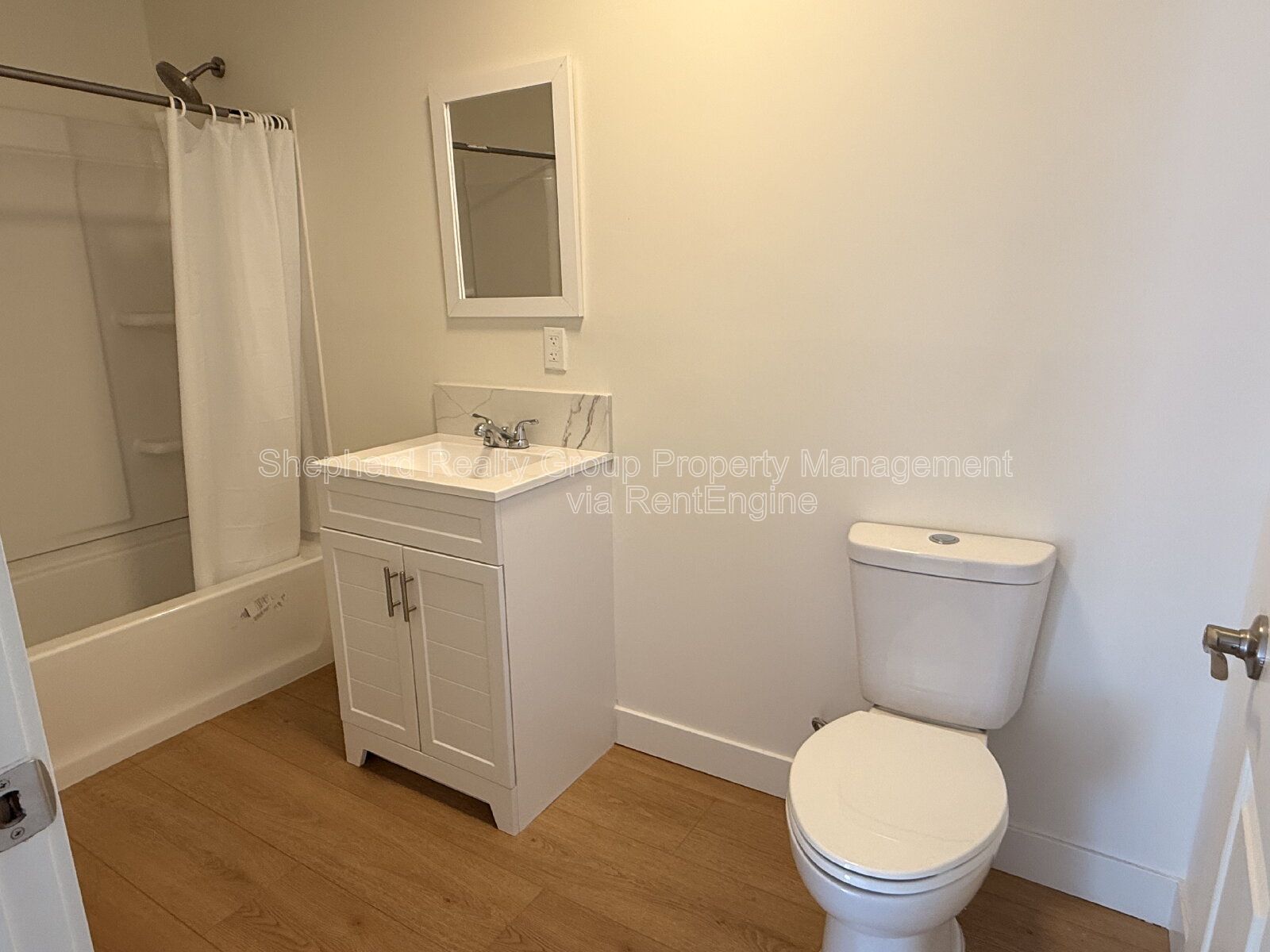 Newly Remodeled 2 bedroom property image