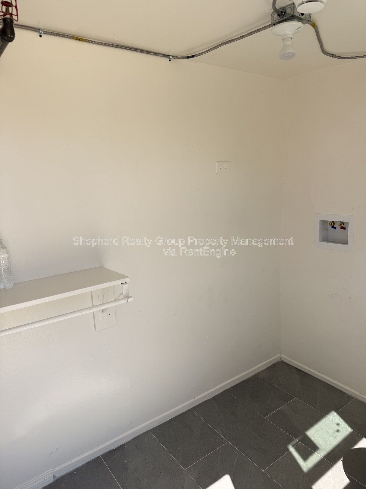 Newly Remodeled 2 bedroom property image
