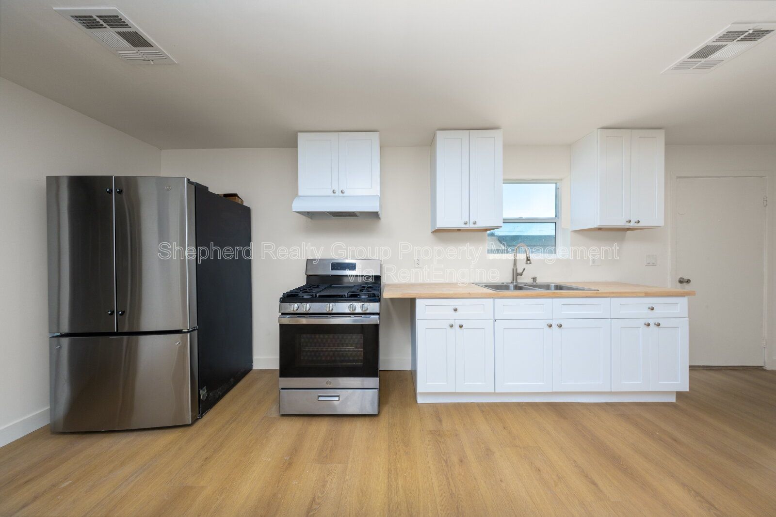 Newly Remodeled 2 bedroom property image