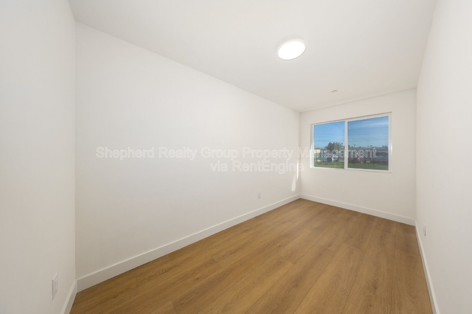 Newly Remodeled 2 bedroom property image