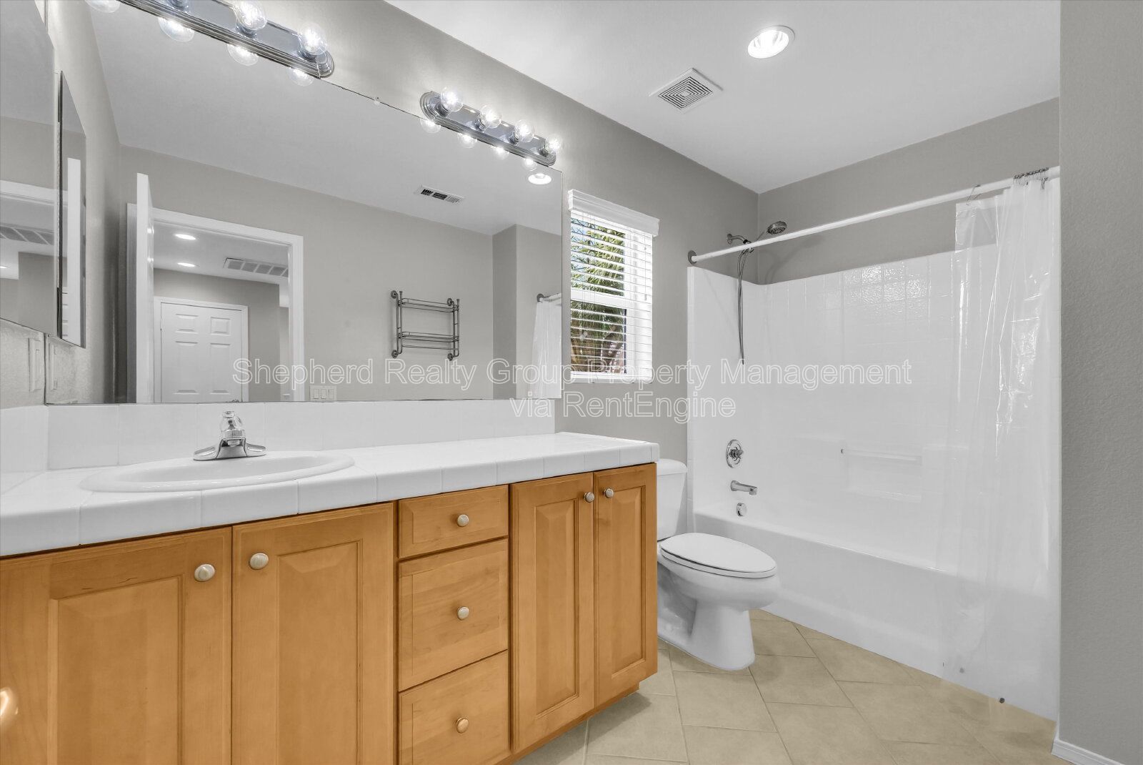 Well cared for 3 bedroom home property image