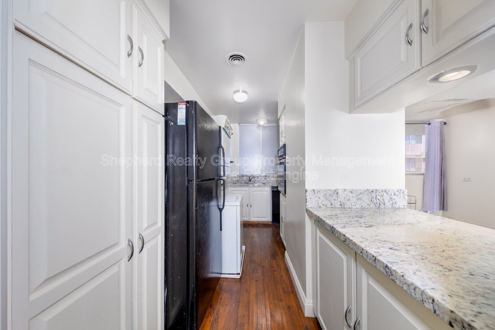 2 bed 2 bath condo with in unit washer/dryer property image