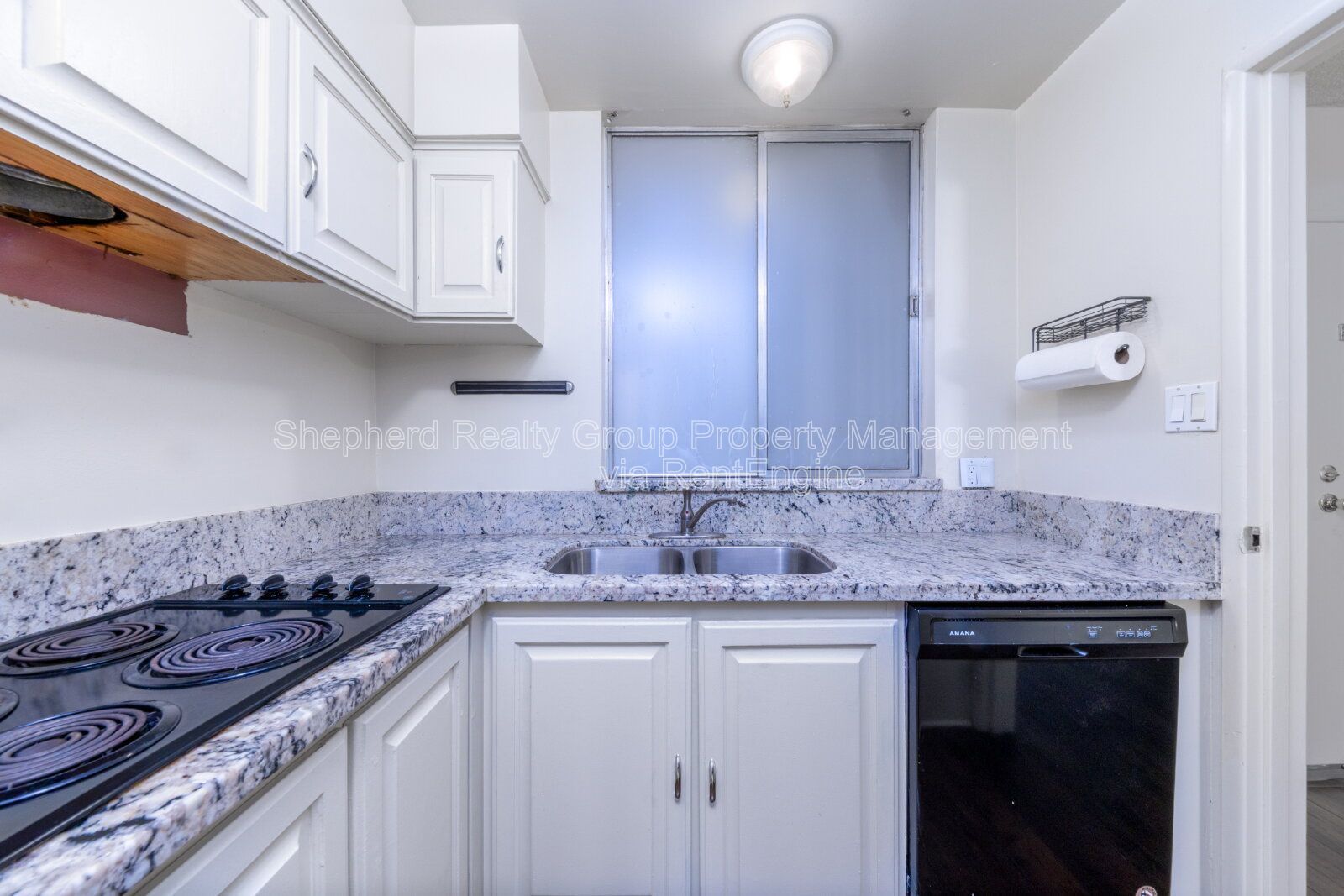 2 bed 2 bath condo with in unit washer/dryer property image